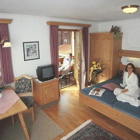 Апартаменты Gaestehaus Lechner