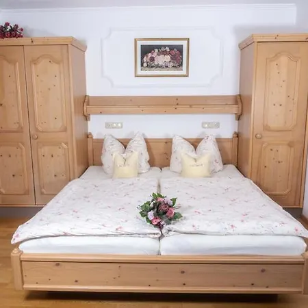 Apartmán Gaestehaus Lechner Reit im Winkl
