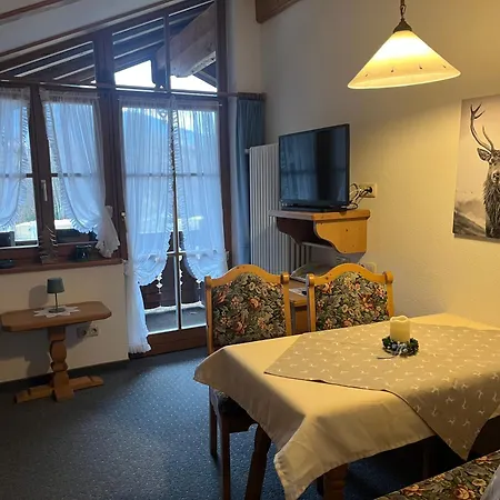 Gaestehaus Lechner * Reit im Winkl